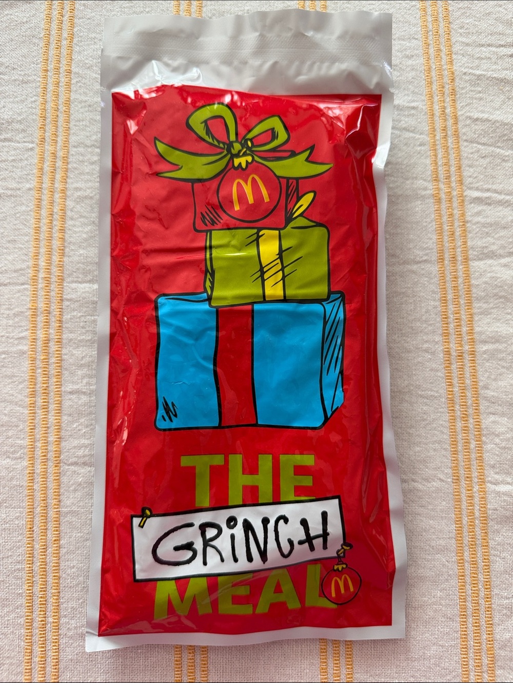 McDonald's The Grinch Meal Socks New! Mystery Inside!